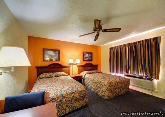 American Best Inn By Oyo I-35 Perry Exterior foto